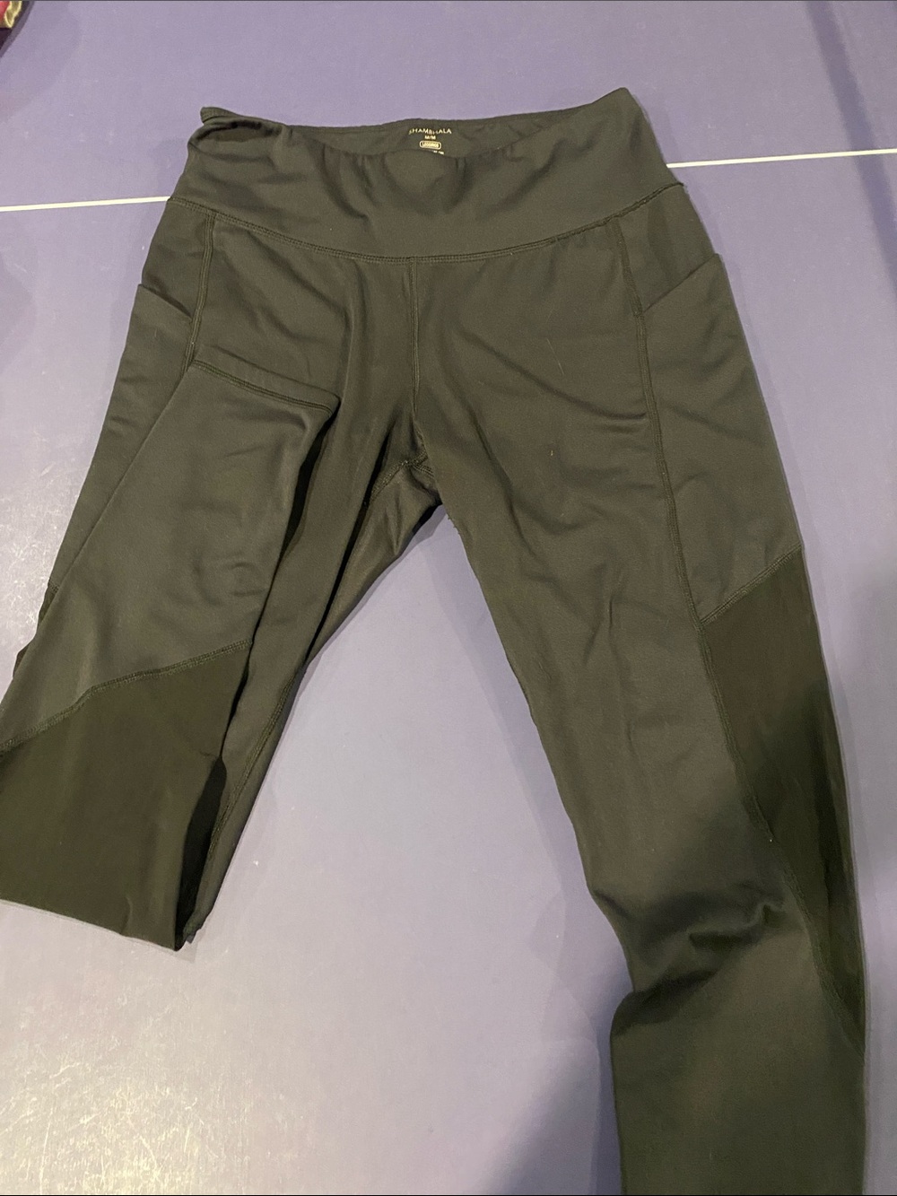 Cropped High-Waist Black Leggings with Side Pockets